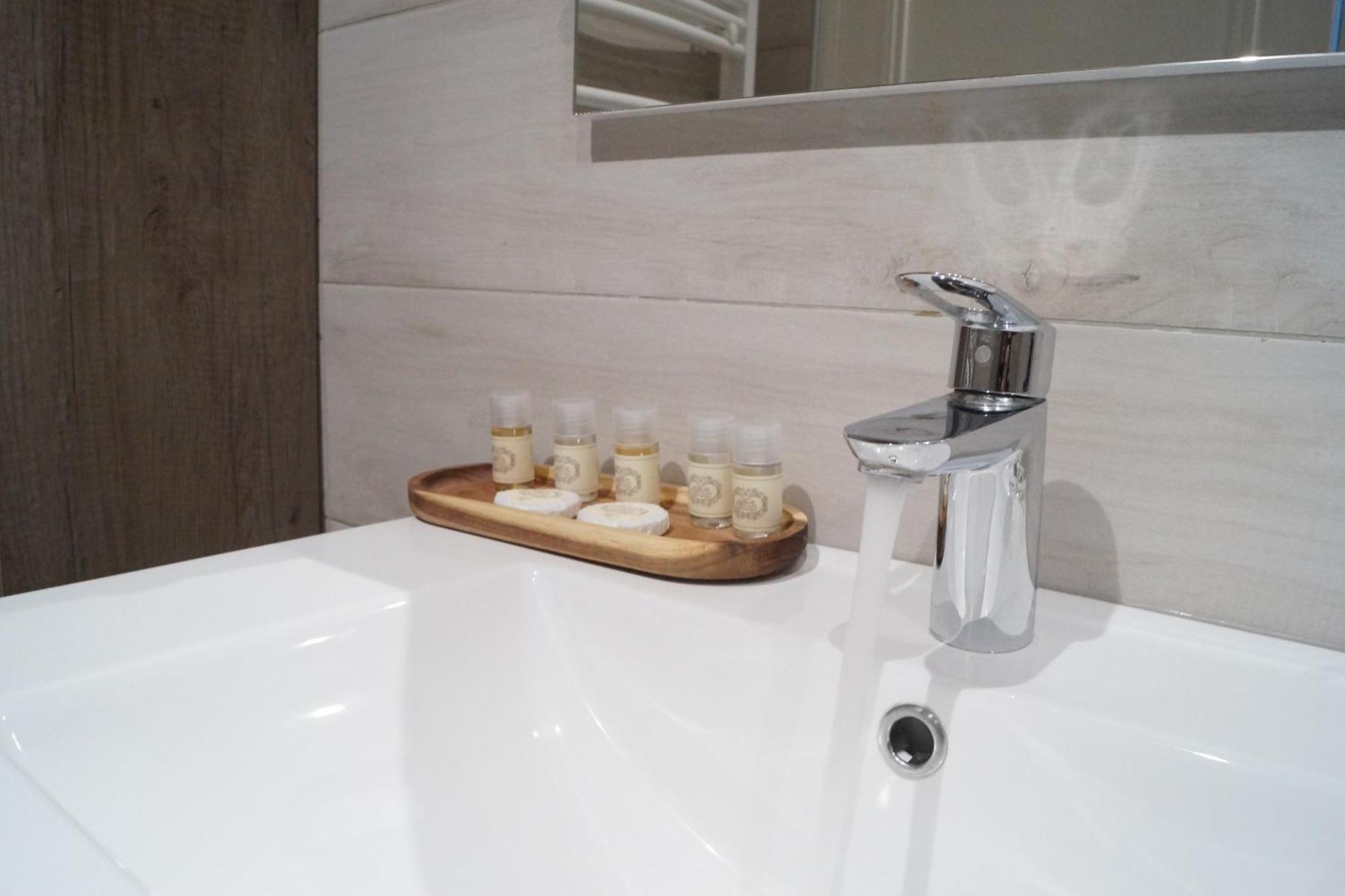 Chalet Like Upstairs Private Suite Étiolles Екстериор снимка