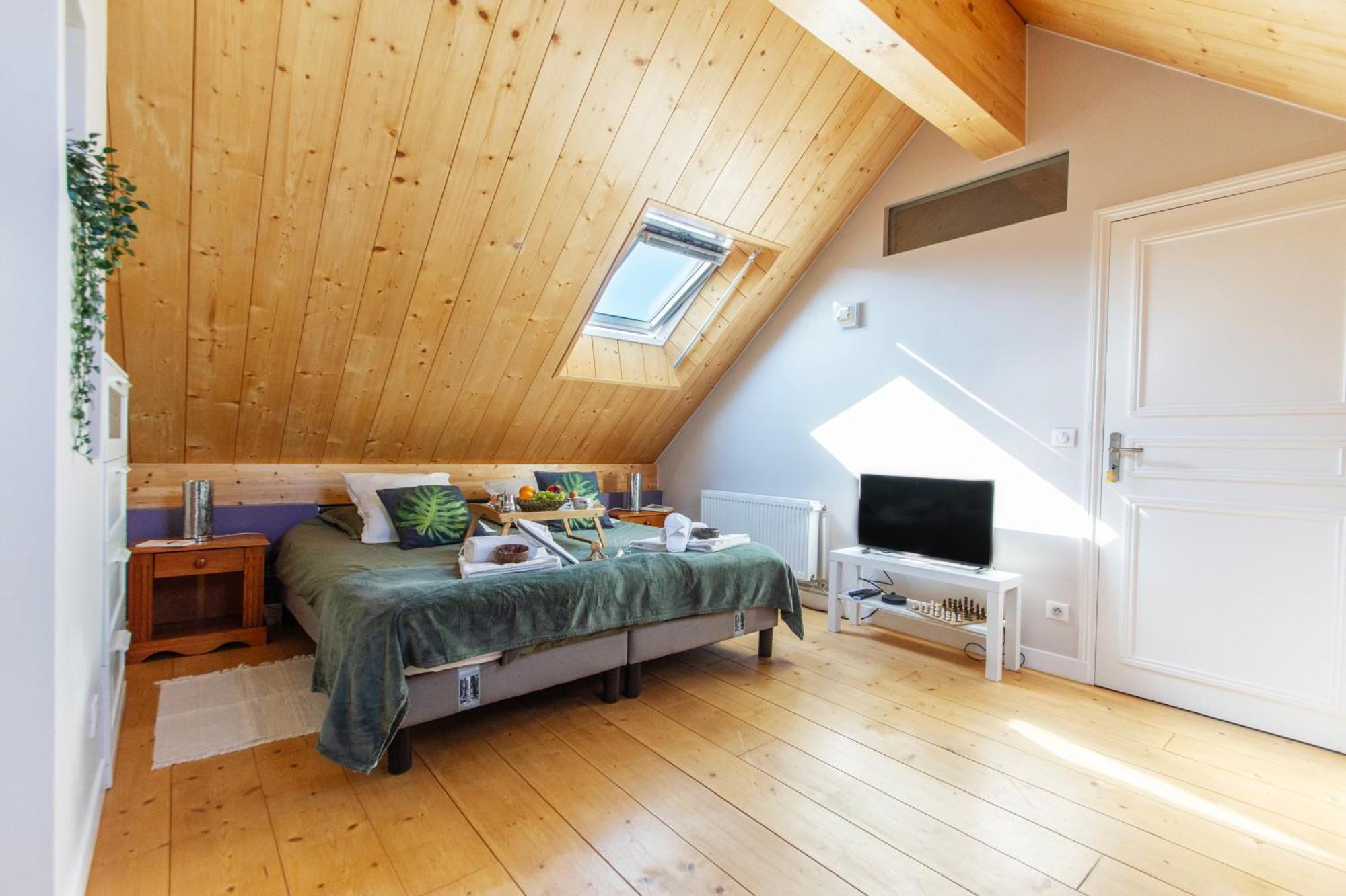 Chalet Like Upstairs Private Suite Étiolles Екстериор снимка