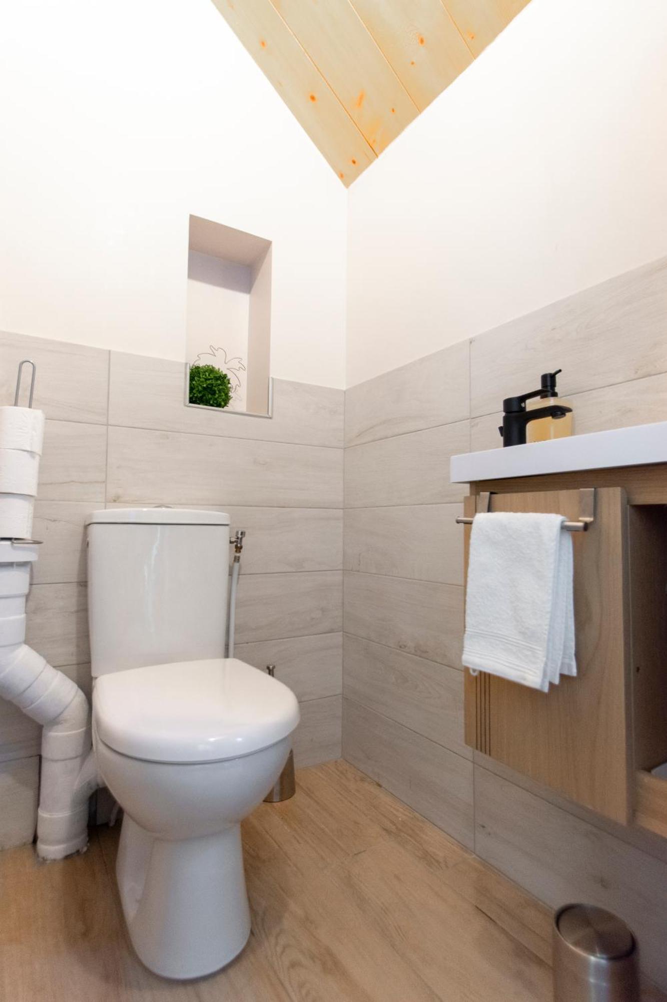 Chalet Like Upstairs Private Suite Étiolles Екстериор снимка