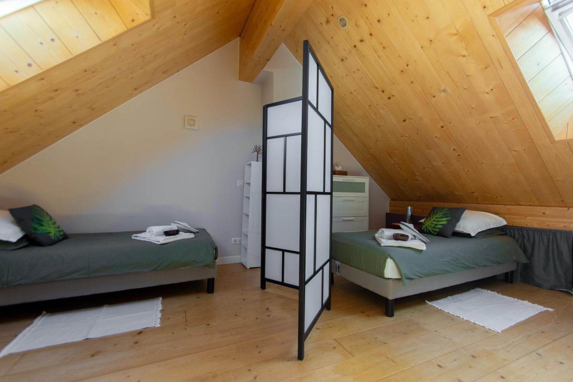 Chalet Like Upstairs Private Suite Étiolles Екстериор снимка
