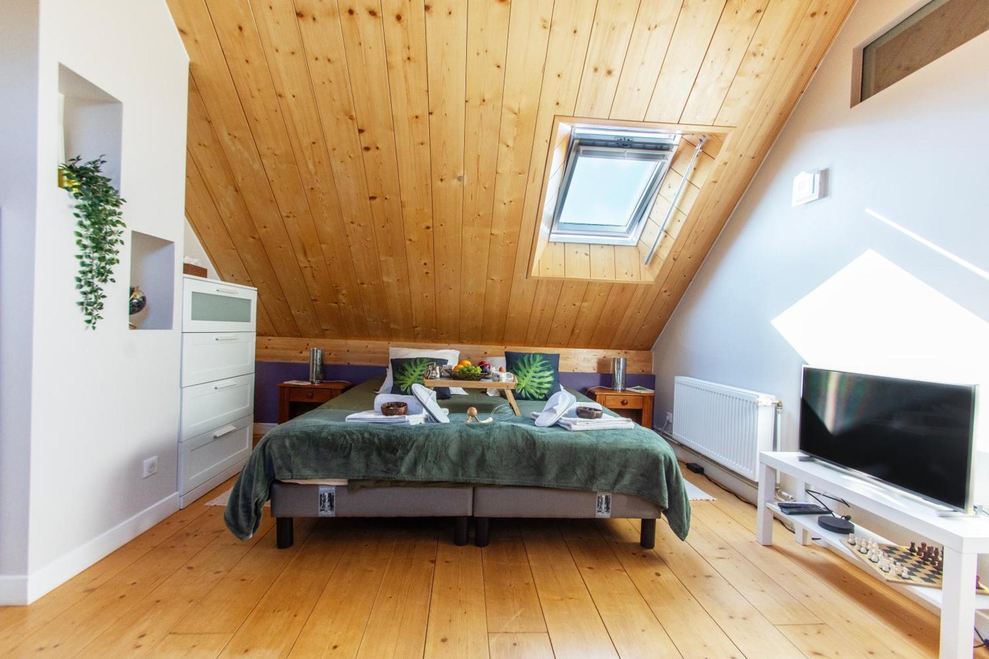 Chalet Like Upstairs Private Suite Étiolles Екстериор снимка